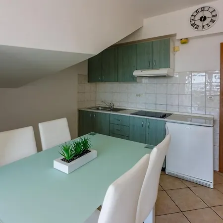 Apartment Ero