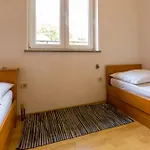 Ero * Dramalj